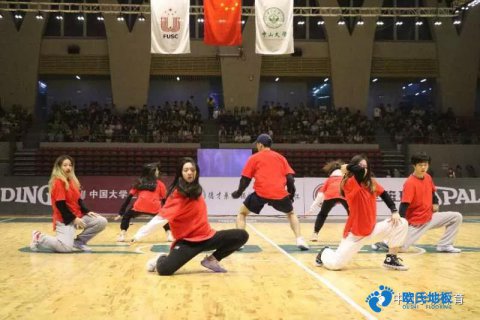 學校體育館實木運動地板如何施工